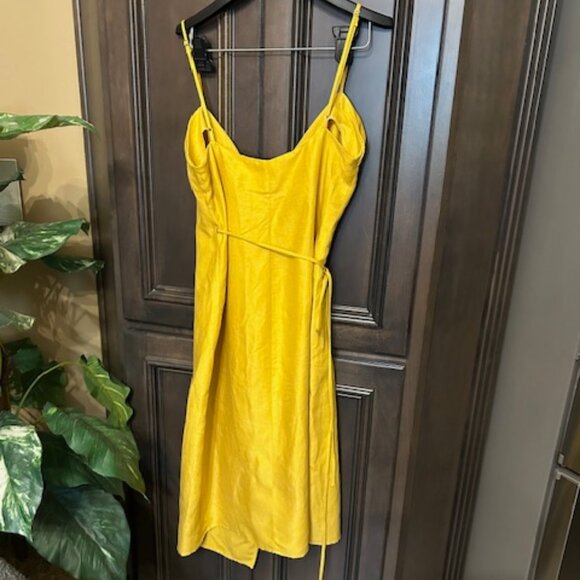 Reformation Mustard Midi Dress - Picture 4 of 9